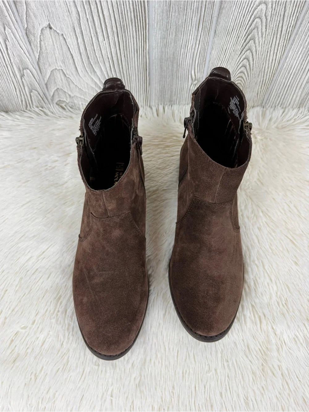 White Mountain Chocolate Brown Suede Low Heel Studded Ankle Boots 9 Western Chic